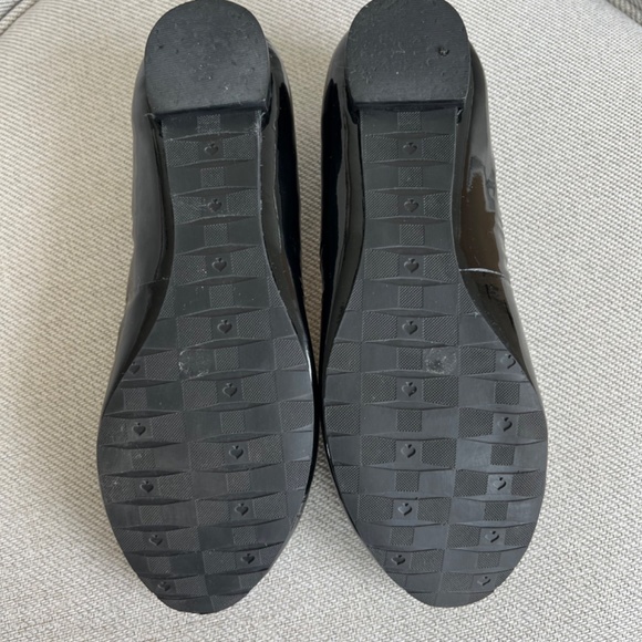 Kate Spade Bow Flat (like new) Size 8.5 - Picture 4 of 6